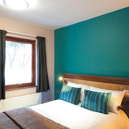The Cedars Hotel Wokingham Phòng bức ảnh